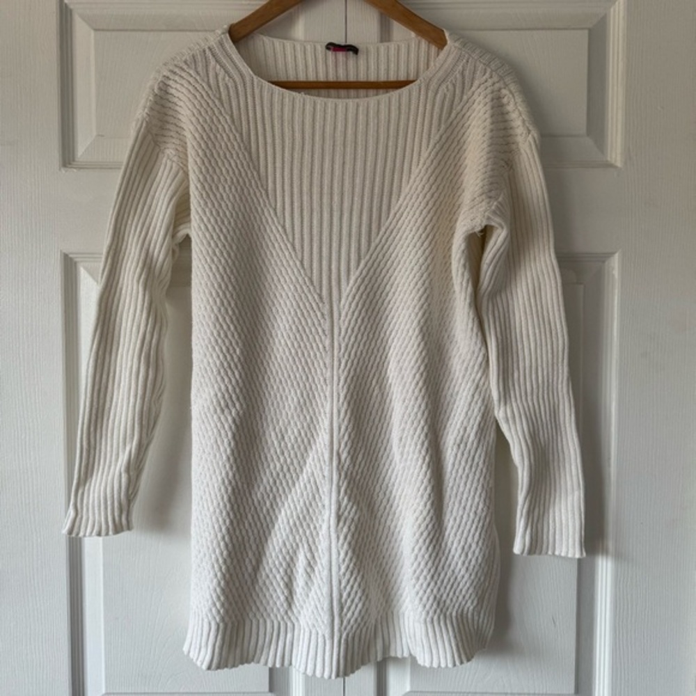 Vince Camuto white Knit Sweater